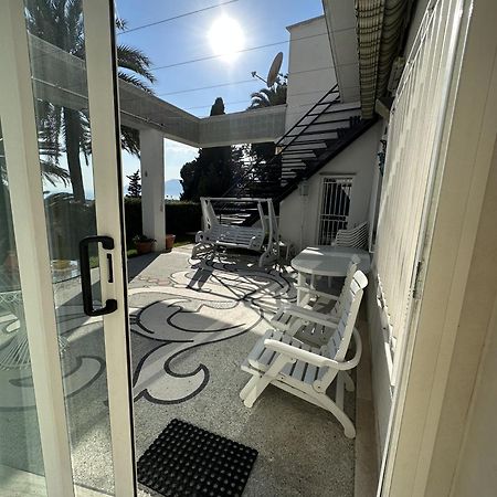 Le Rose Di Emma Villa บอร์ดิเกรา ภายนอก รูปภาพ