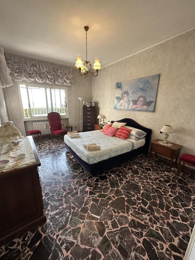 Le Rose Di Emma Villa บอร์ดิเกรา ภายนอก รูปภาพ